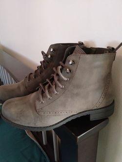 Womens boot 7 1/2