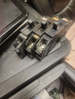 Zinsco type Q breakers 2) 20 amp and 1) 15 amp