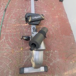 Sunny Health & Fitness Rowing Machine with Innova Lumbar Support – Adjustable Resistance