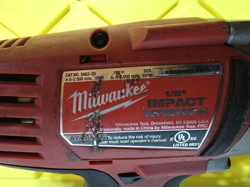 M18™ 1/2" High-Torque Impact Wrench with Friction Ring (Bare Tool)