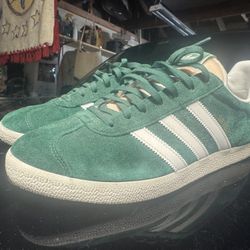 Adidas Gazelle Size 11