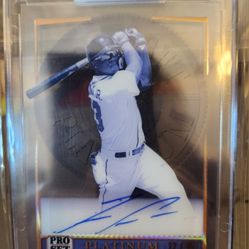 Ronald Acuna Jr Signed Leaf Platinum 2023 (Best Offer)