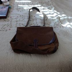 Banana Republic Vintage Genuine Leather Messenger Bag