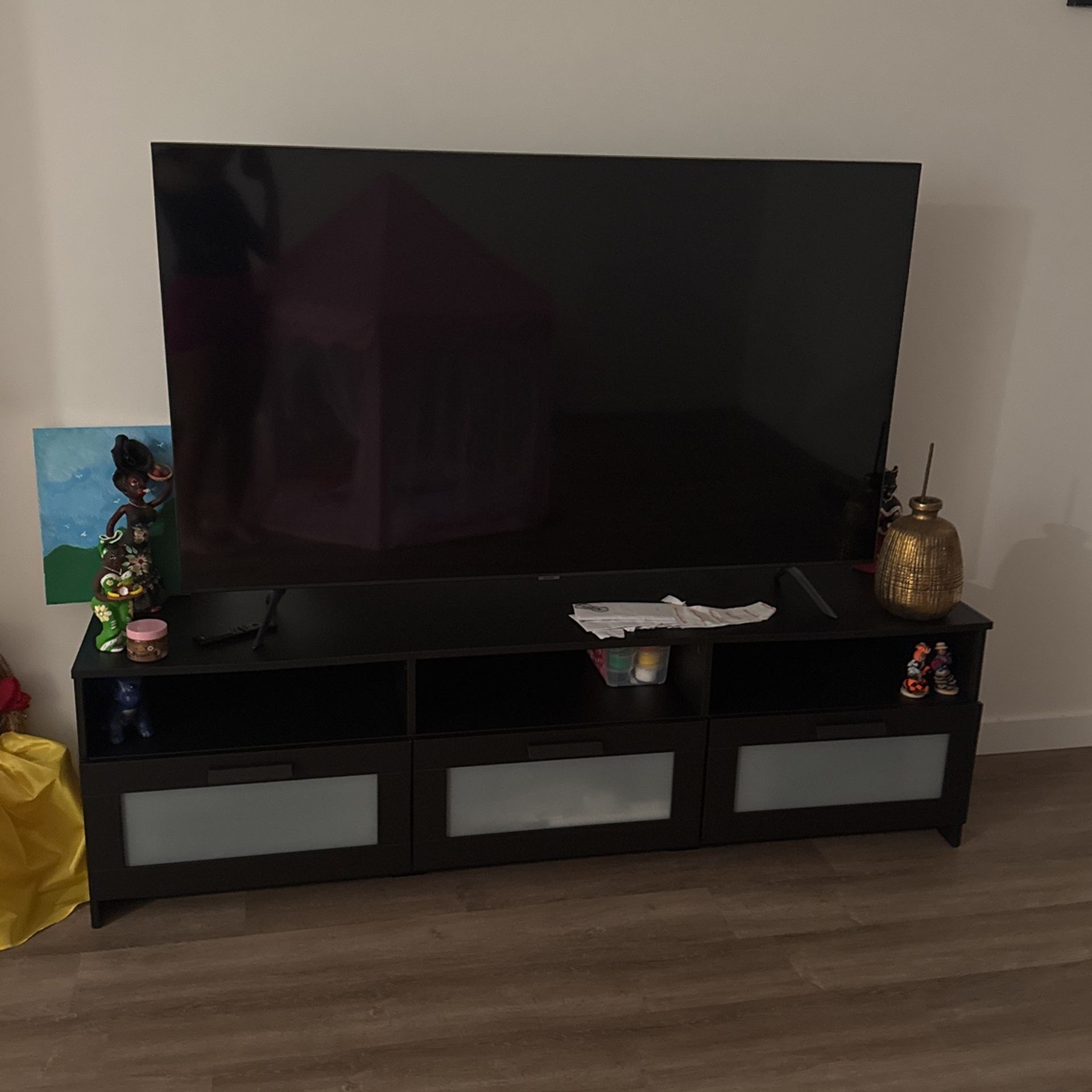 TV Stand, Fits 75’ TV 