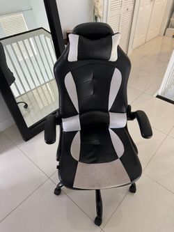 Gaming chair with small table