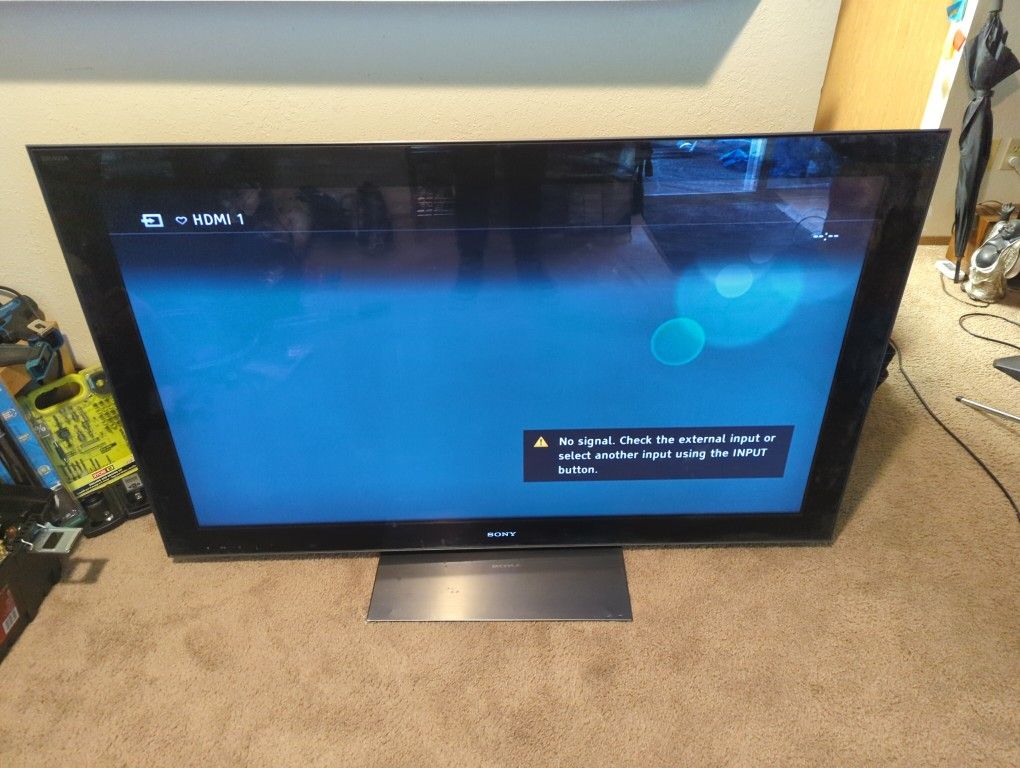 Sony Bravia 55" 1080p 240Hz LCD HDTV Flat Screen Tv