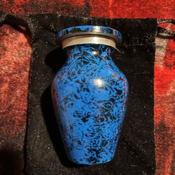 Small Fedmax Urn