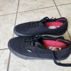 Black Pro Vans Size 9 