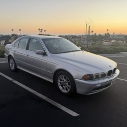 2003 BMW 525i