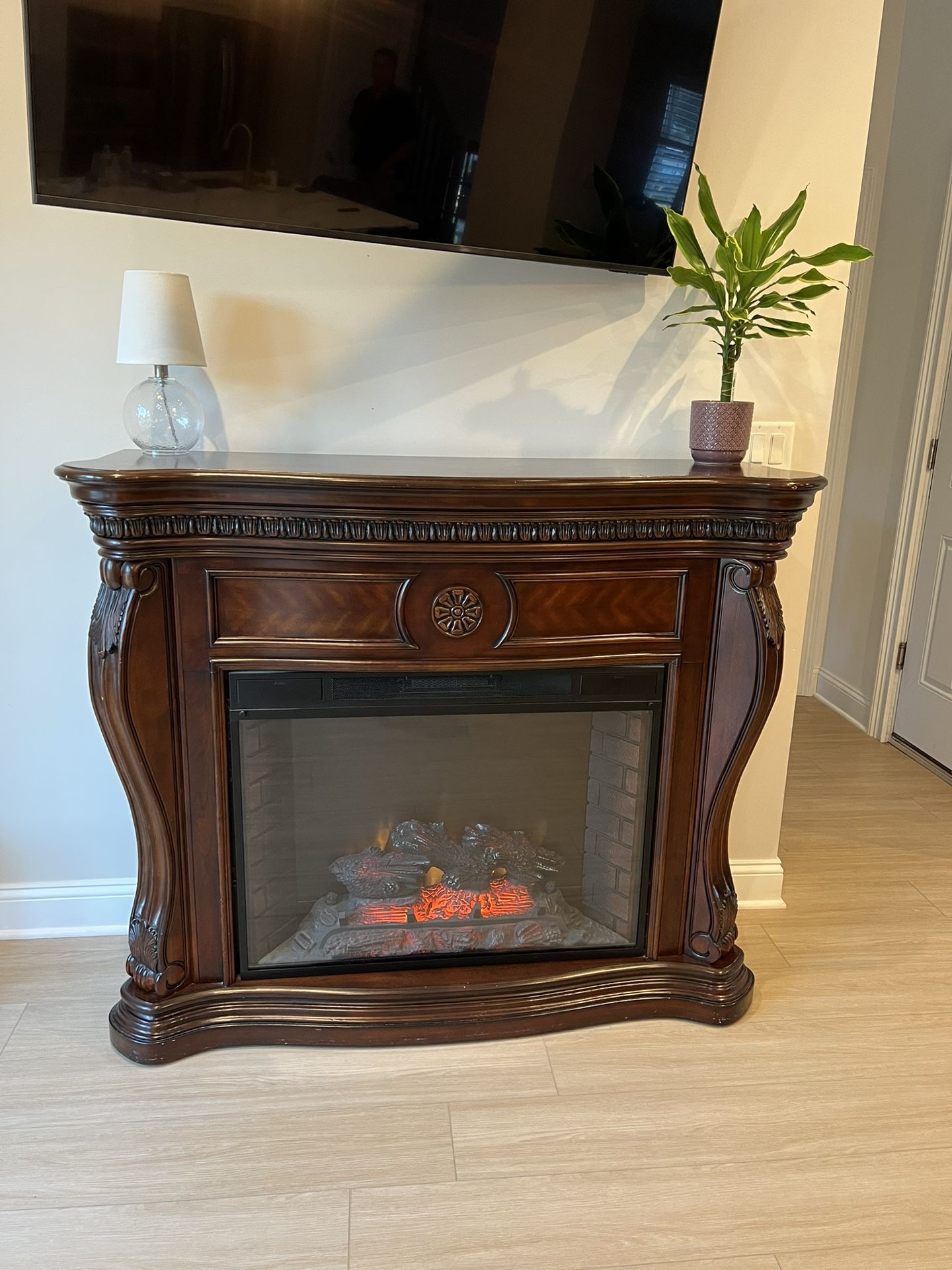 CHARMGLOW ELECTRIC FIREPLACE