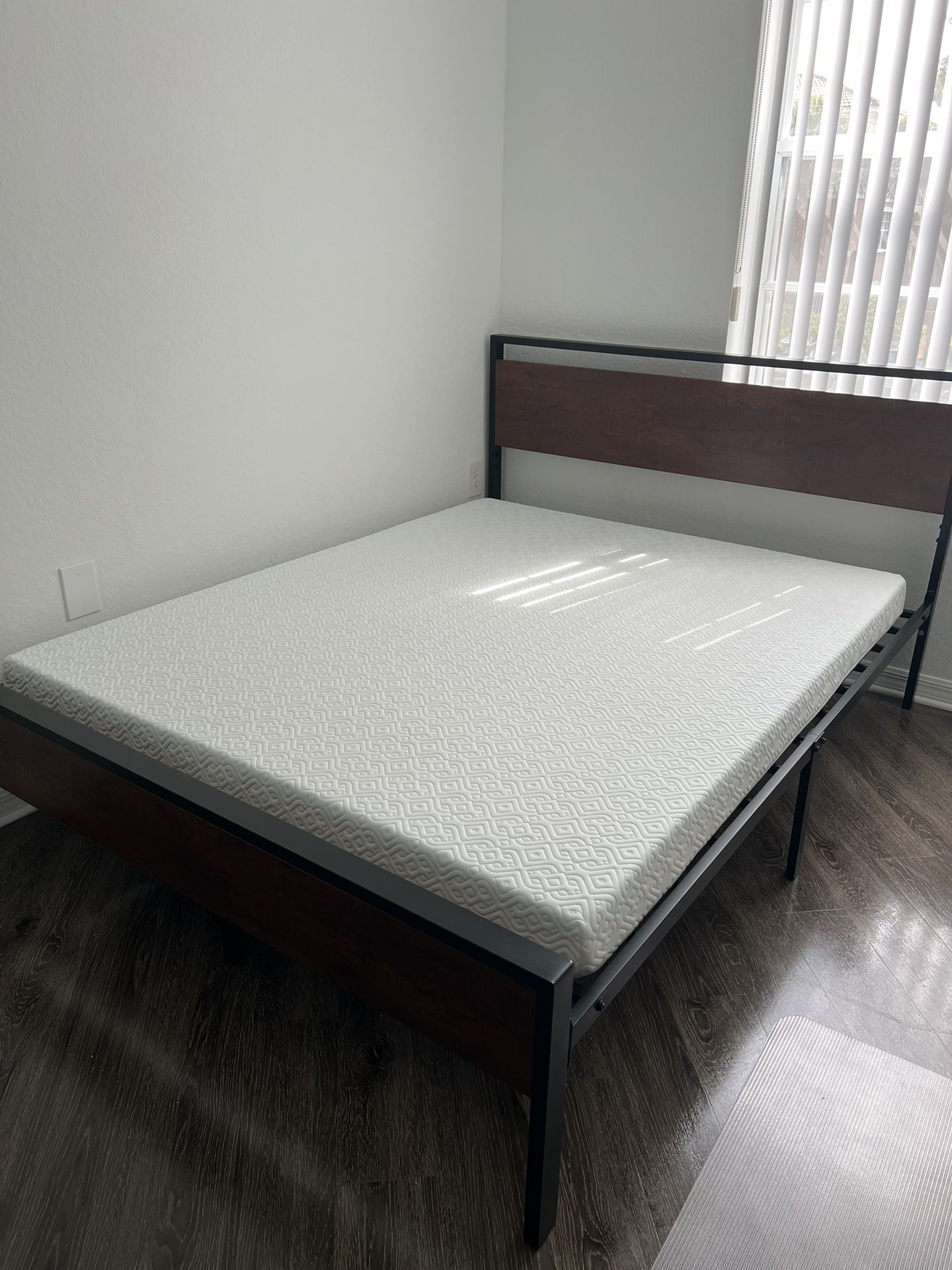 DynastyMattress Sofa Bed Mattress Queen Size 4-inch CoolBreeze Gel Memory Foam Sleeper for Convertible Folding Sofa & Couch Beds, Sofa Not Included