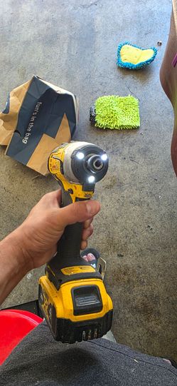 Atomic dewalt impact !tool only!