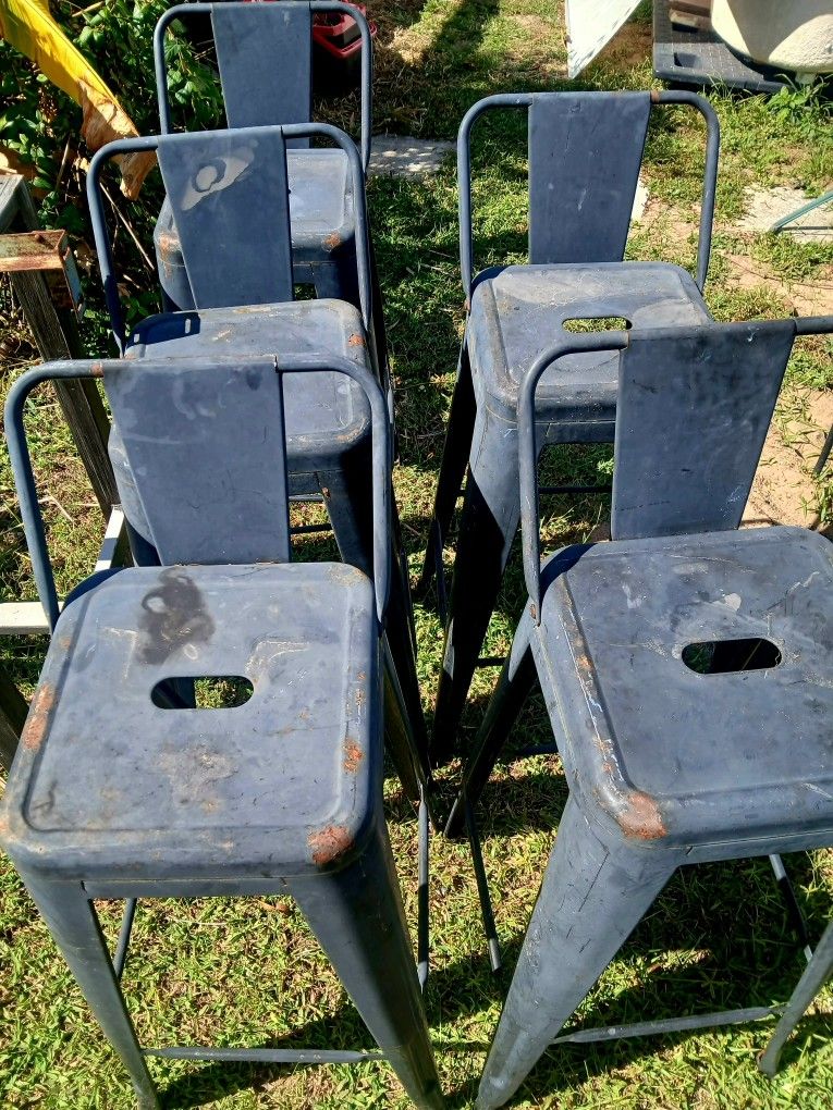 5 Bar Stools