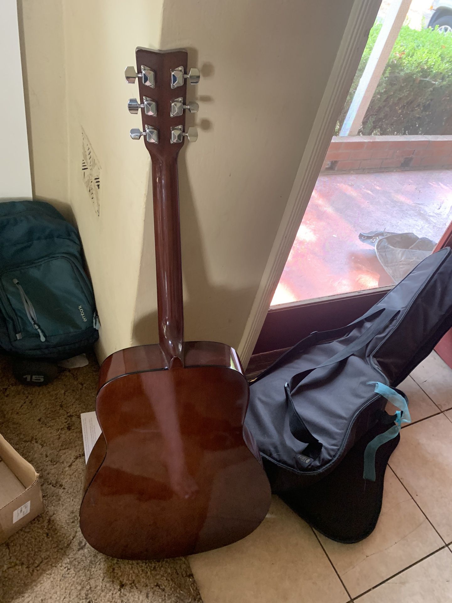 Yamaha F-310 Acoustic Guitar - Good Condition