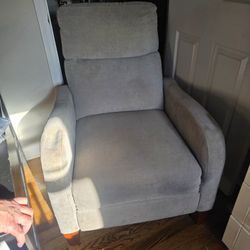 Good Condition Glider Recliner Seat 