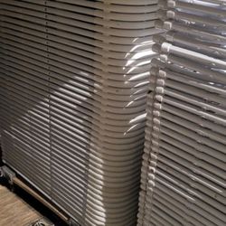 10 pack White folding chairs like new