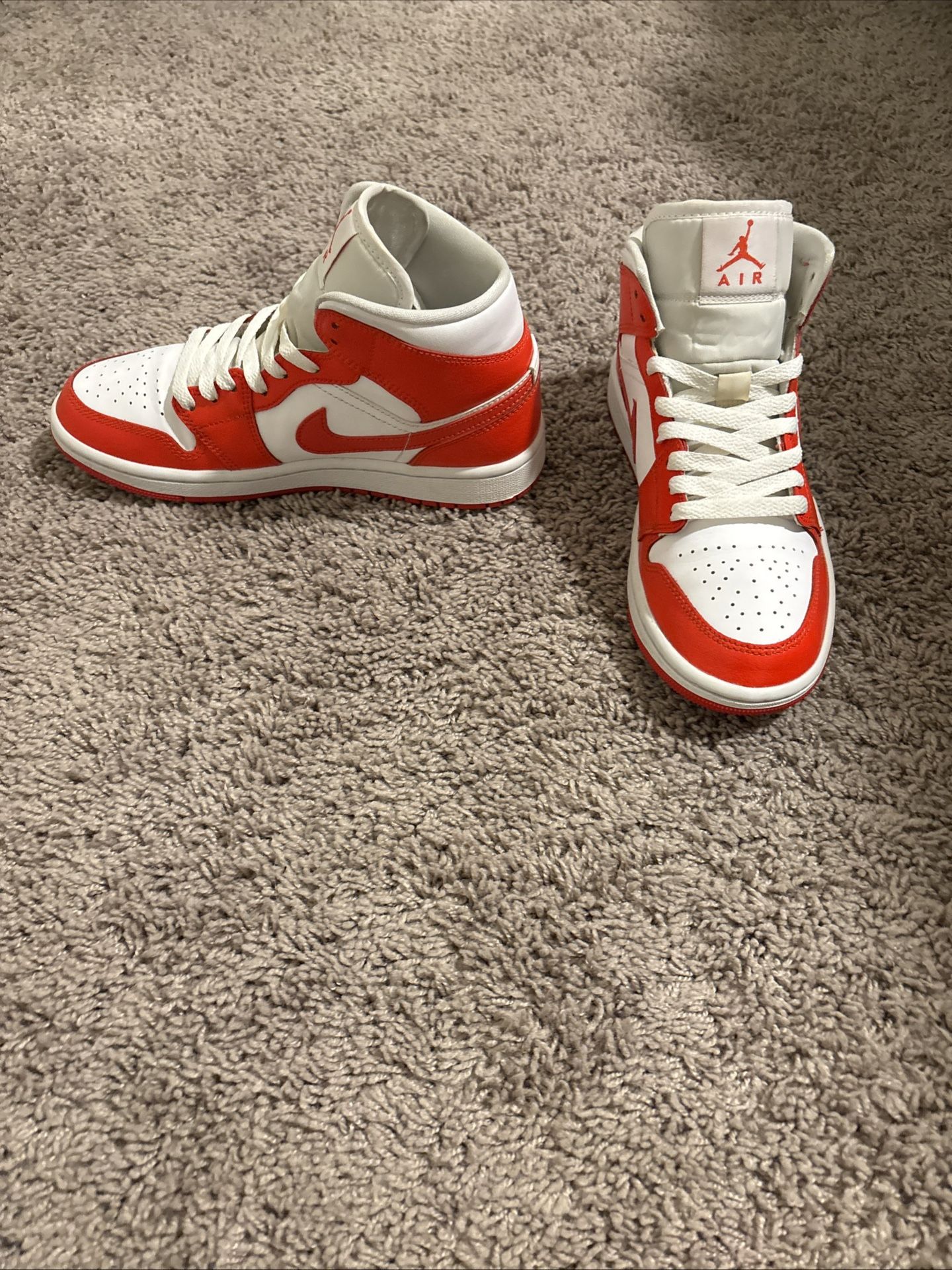 Jordan 1 Mid “Habanero Red”, women size 7 used twice no box