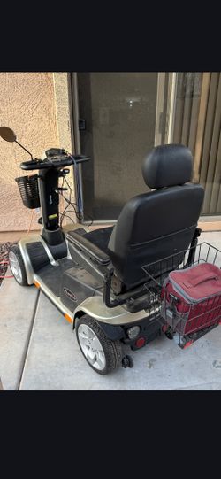 Pride Mobility Pursuit (aka  the Pathrider 130 XL or Victory XL 130) mobility scooter.