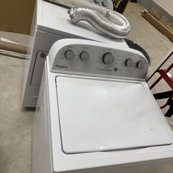 Whirlpool Large Basin Washer And Dryer Set