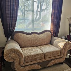 Elegant Patterned Matching Traditional / Vintage Sofa Set of 2
