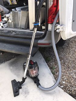 Eureka Whirlwind Bagless Canister Vac Clnr