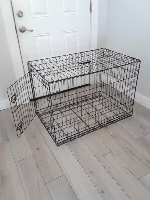Pet Crate 36L X 22W X 24H Inches NO TRAY