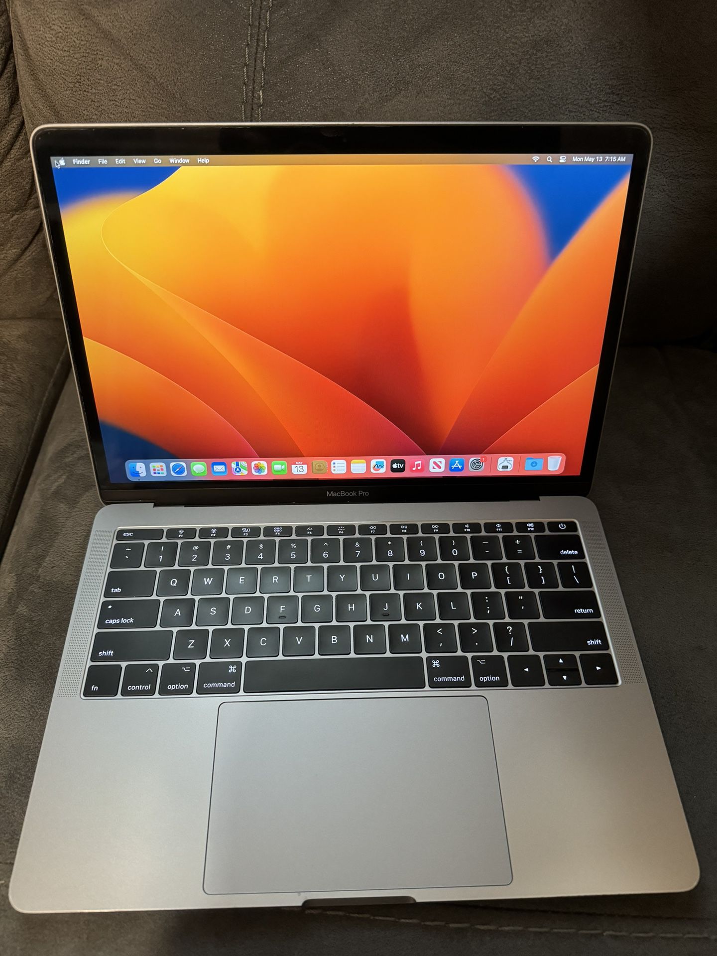 MacBook Pro 13 Inch 2017 16 GB  256 GB Slightly Negotiable 