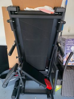 Folding Treadmill with Incline