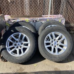 Chevy silverado wheel 