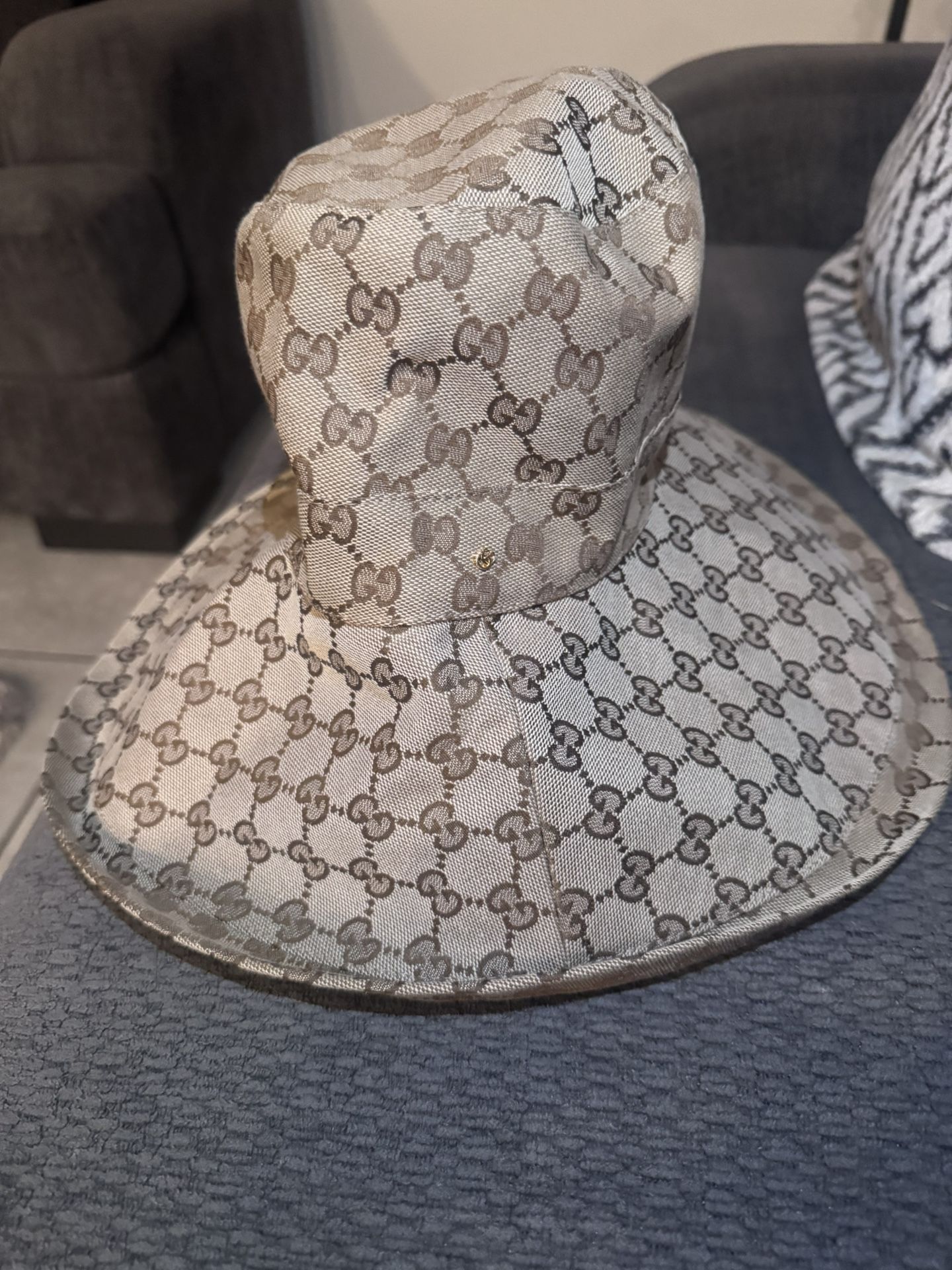 Authentic Gucci GG Monogram Wide-Brim Hat – Women’s Designer Hat