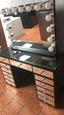 Hollywood Vanity Makeup Table In Black with Mirror Brand New In Box ONLY $679