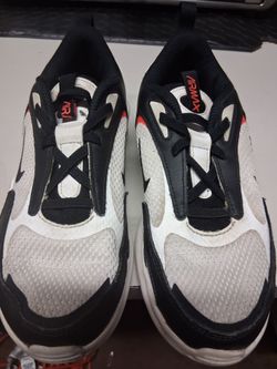 Youth Air Max size 3