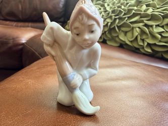 LLADRO figurine “The Elf”
