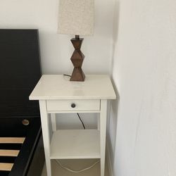 Side table . White