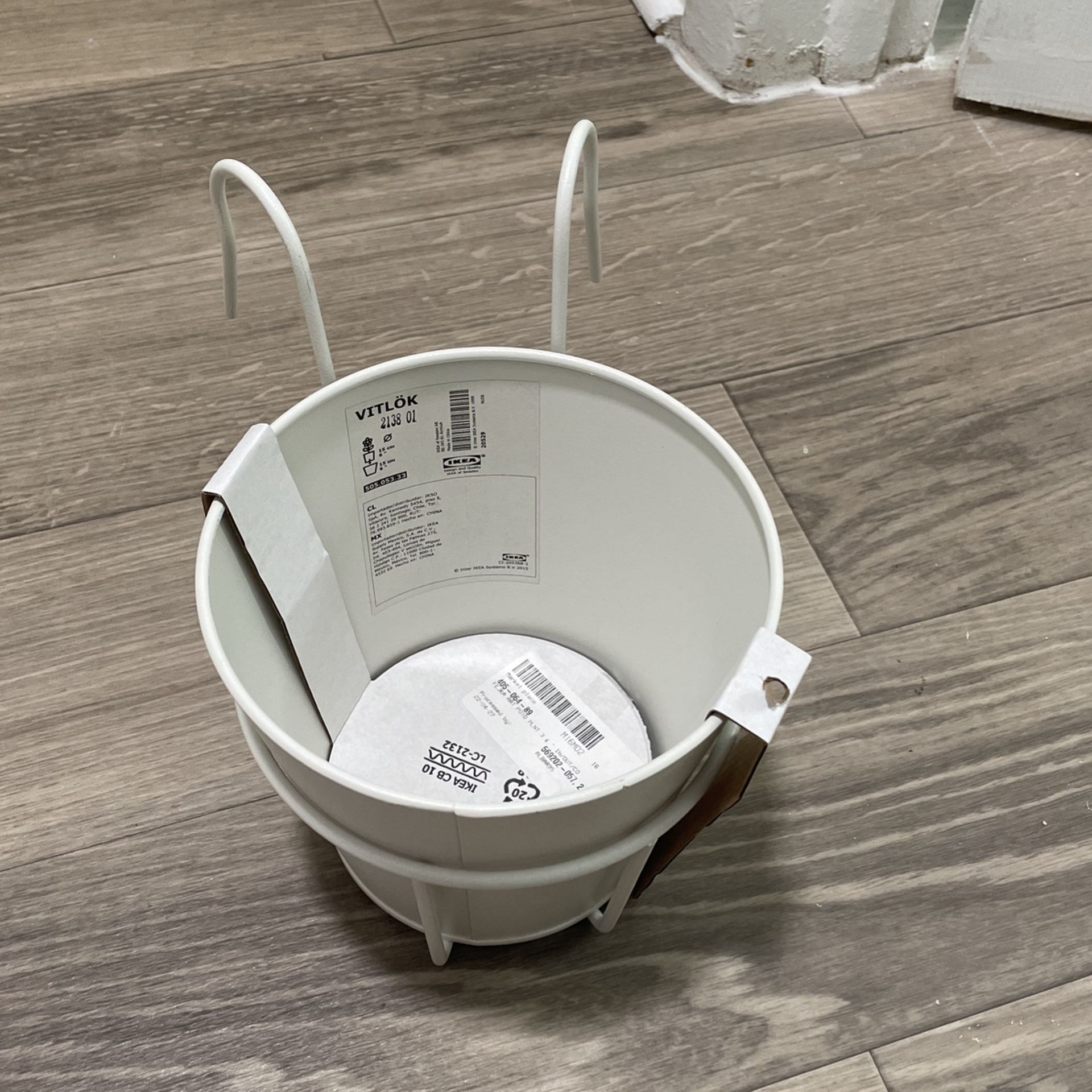White 6” Planter Pot With Hanger