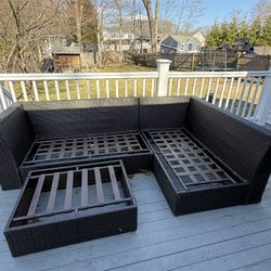 Patio/Deck 3 Piece Sectional Used Needs Cushions