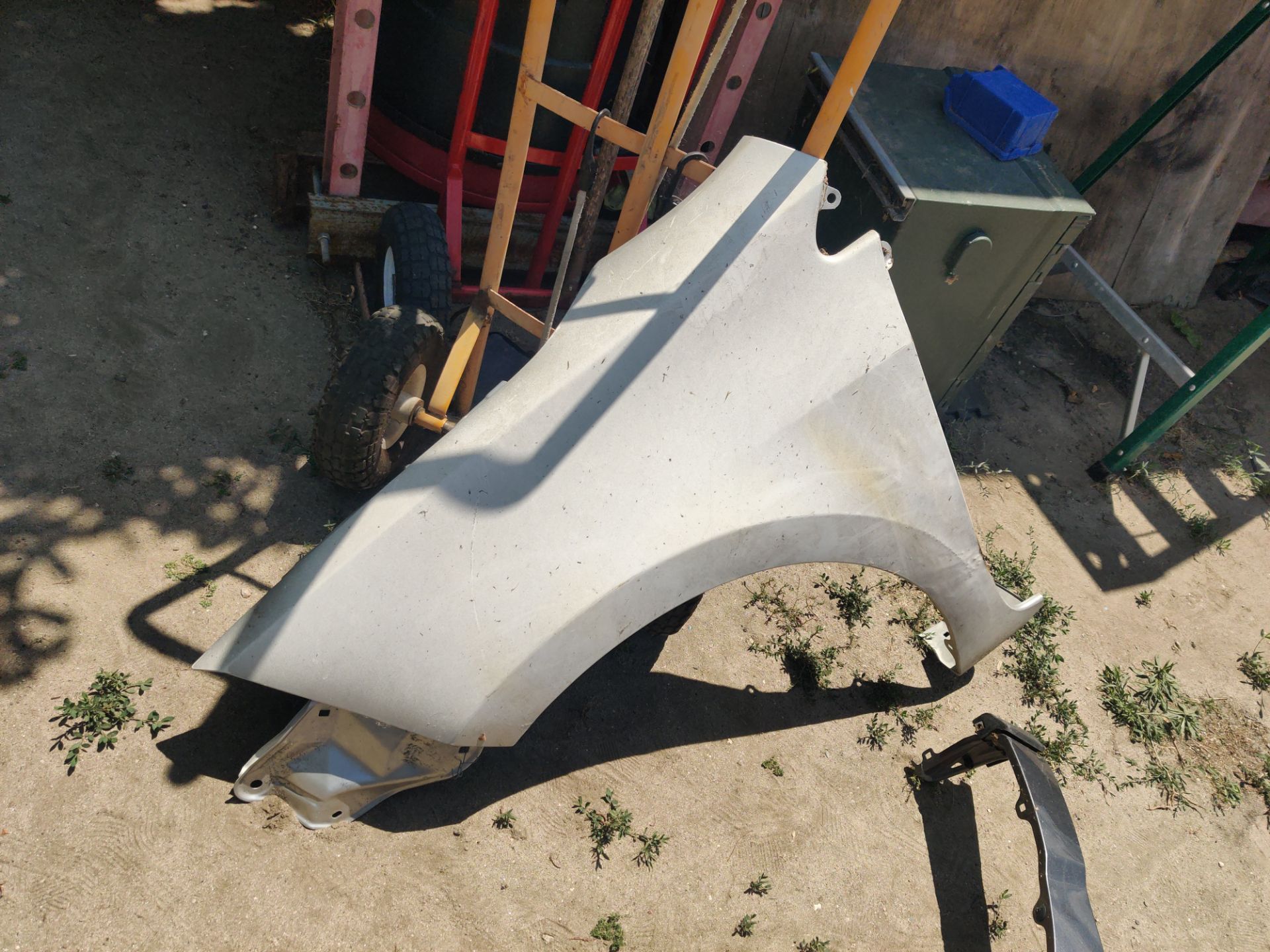 2014 toyota corolla driver side fender