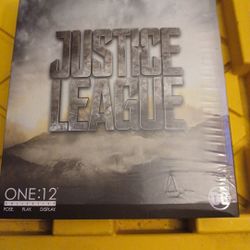 Mezco Batman Tactical Suit Justice League 