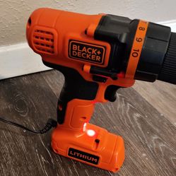 Black and Decker 7.2v cordless drill LDX172 lithium drill & battery no  charger