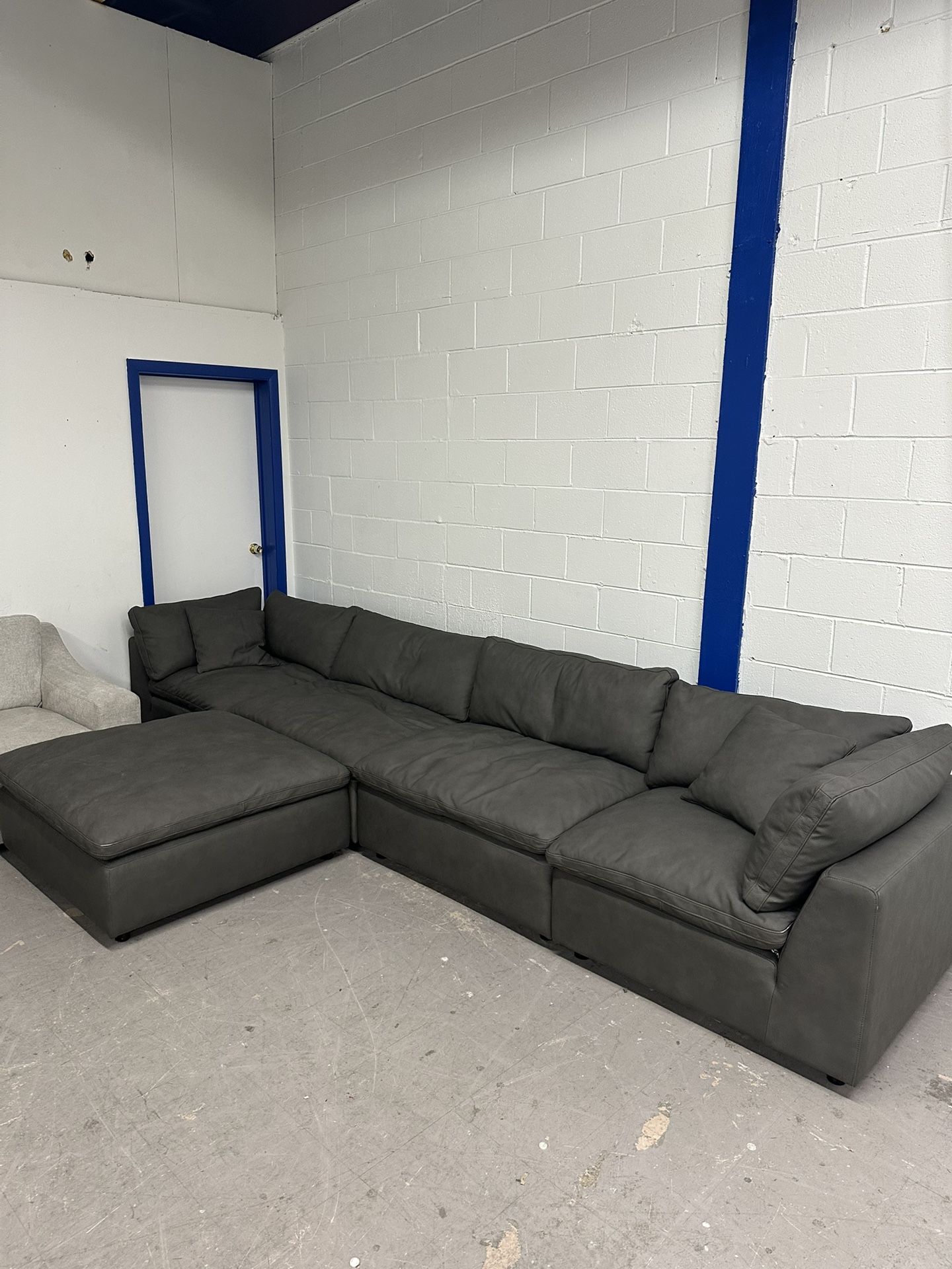 Abbyson Leather Cloud Couch Modular Sectional - Free Delivery