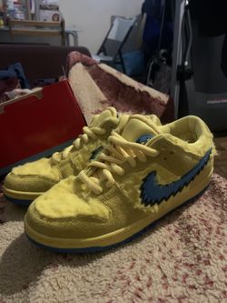 Grateful Dead Yellow Size 7.5 