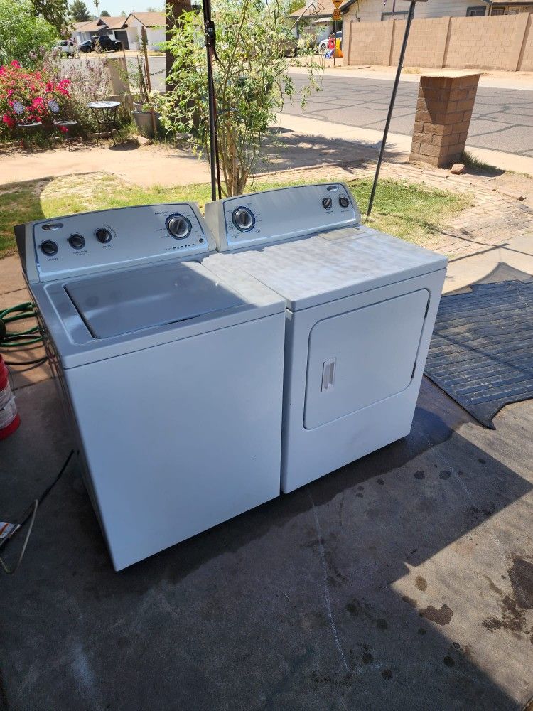 WHIRLPOOL WASHER AND ELECTRIC DRYER 