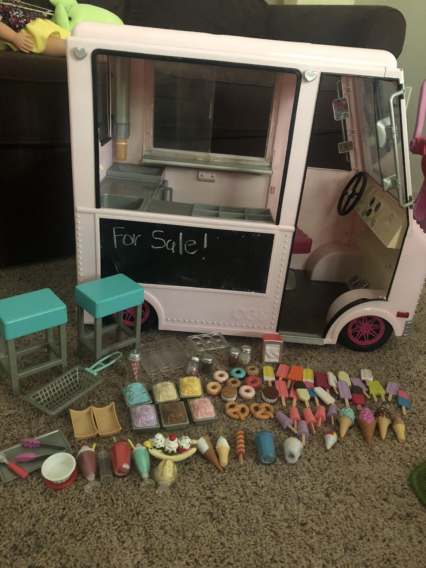 Ice Cream Truck with Accessories