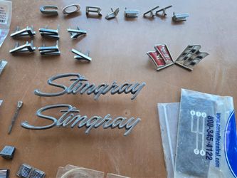 Lot of Corvette Stingray 427 Parts -64th St & Bell