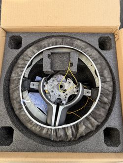 OEM BMW M2 M3 M4 F87 F80 F82 F83 Steering Wheel Heated w/o Lane Change Warning