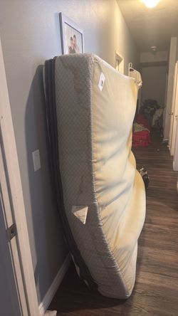 Mattress cal king free