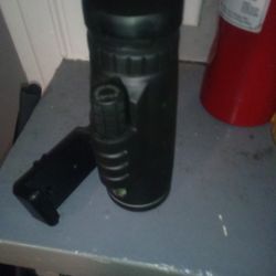 Monocular 
