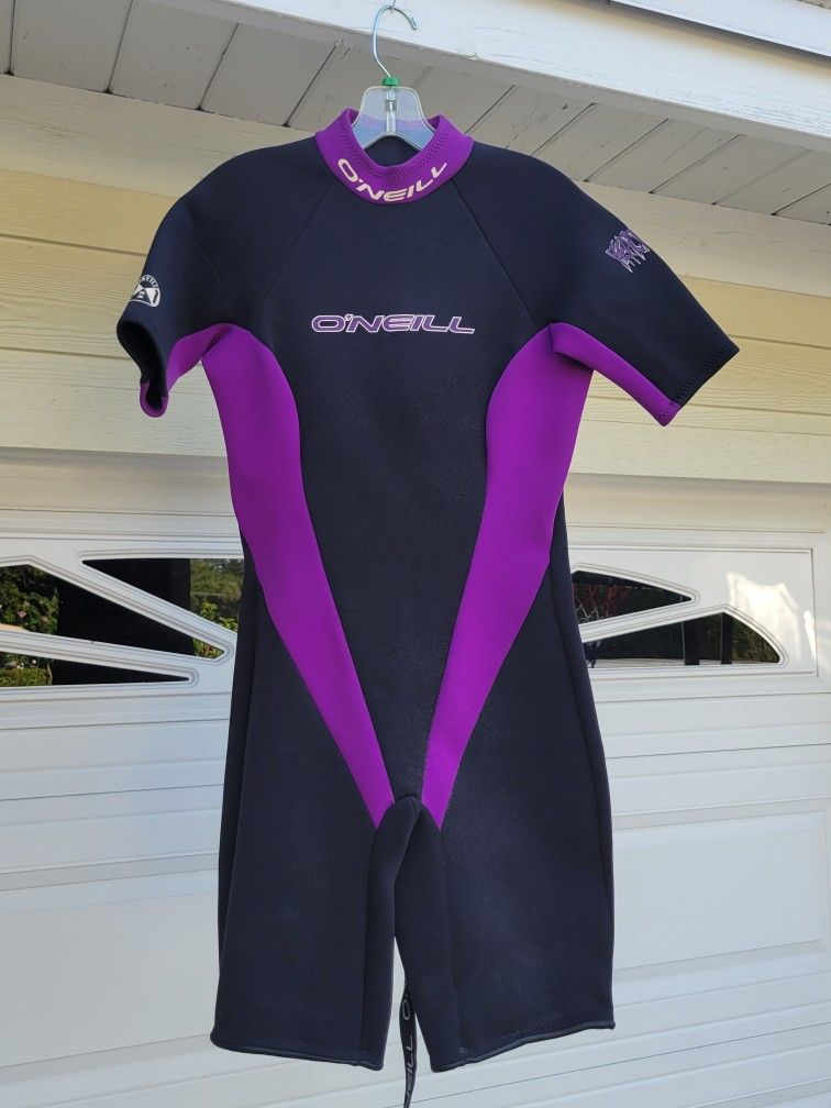 Women Size 14 - 2mm Shorty Wetsuit