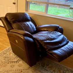 La-z-boy leather power recliner