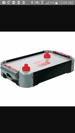 Air hockey table